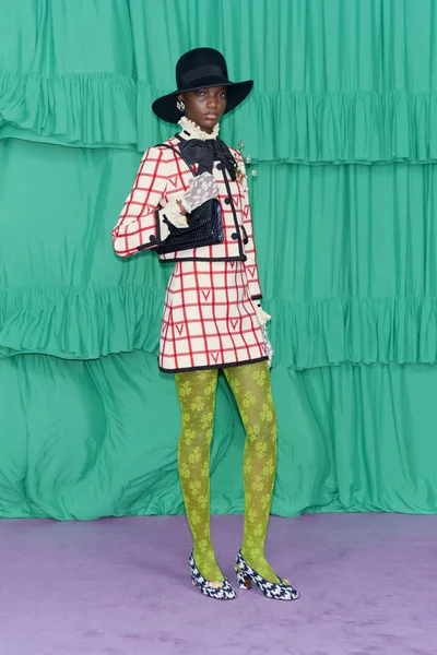 Look 30